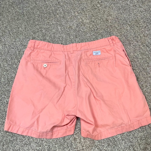 Vineyard Vines 5” inseam coral club shorts, 33” waist - Picture 2 of 2